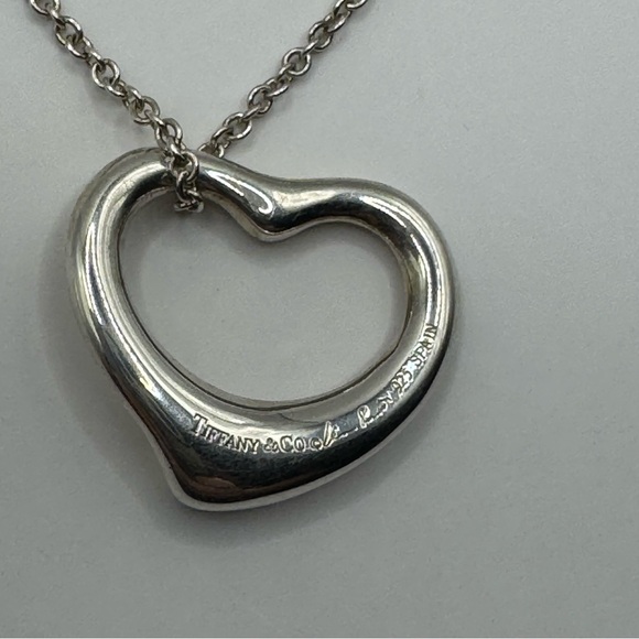 Tiffany  Large size Silver Heart Elsa Peretti Open HEART necklace - Picture 1 of 6